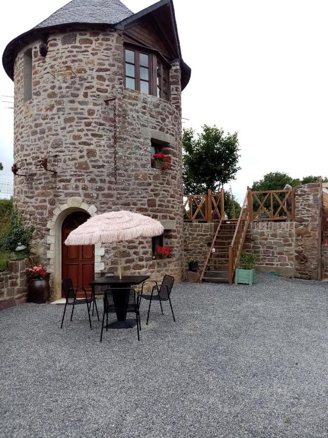 La Tour De Ver Gite Atypique Possibilite Table D'Hotes Sur Reservation Exteriör bild