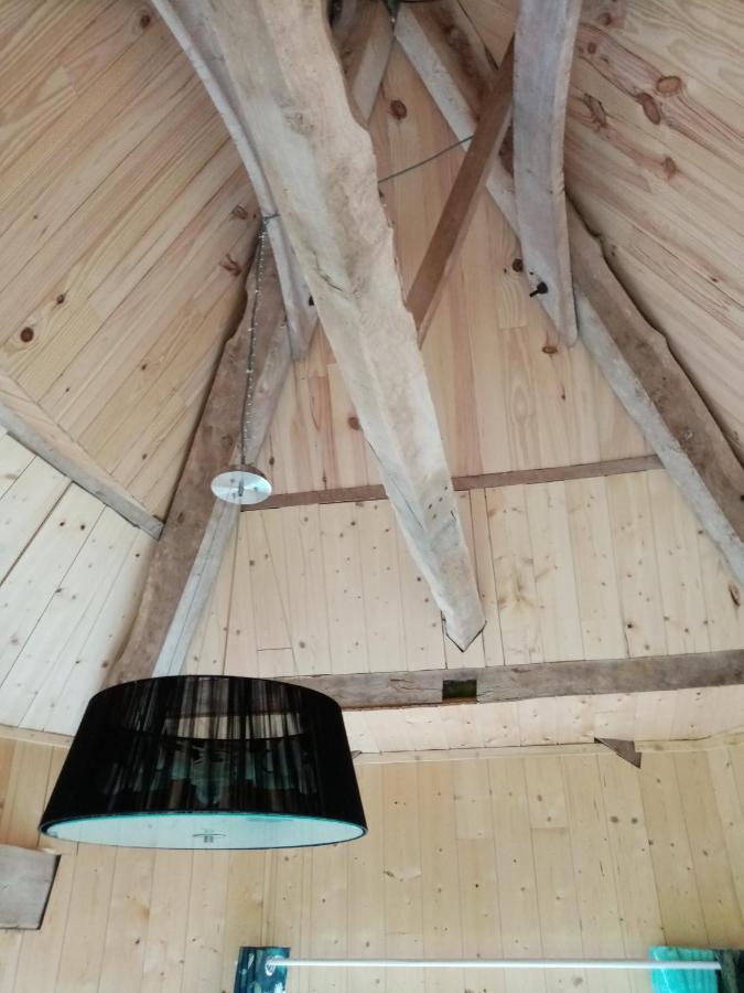 La Tour De Ver Gite Atypique Possibilite Table D'Hotes Sur Reservation Exteriör bild